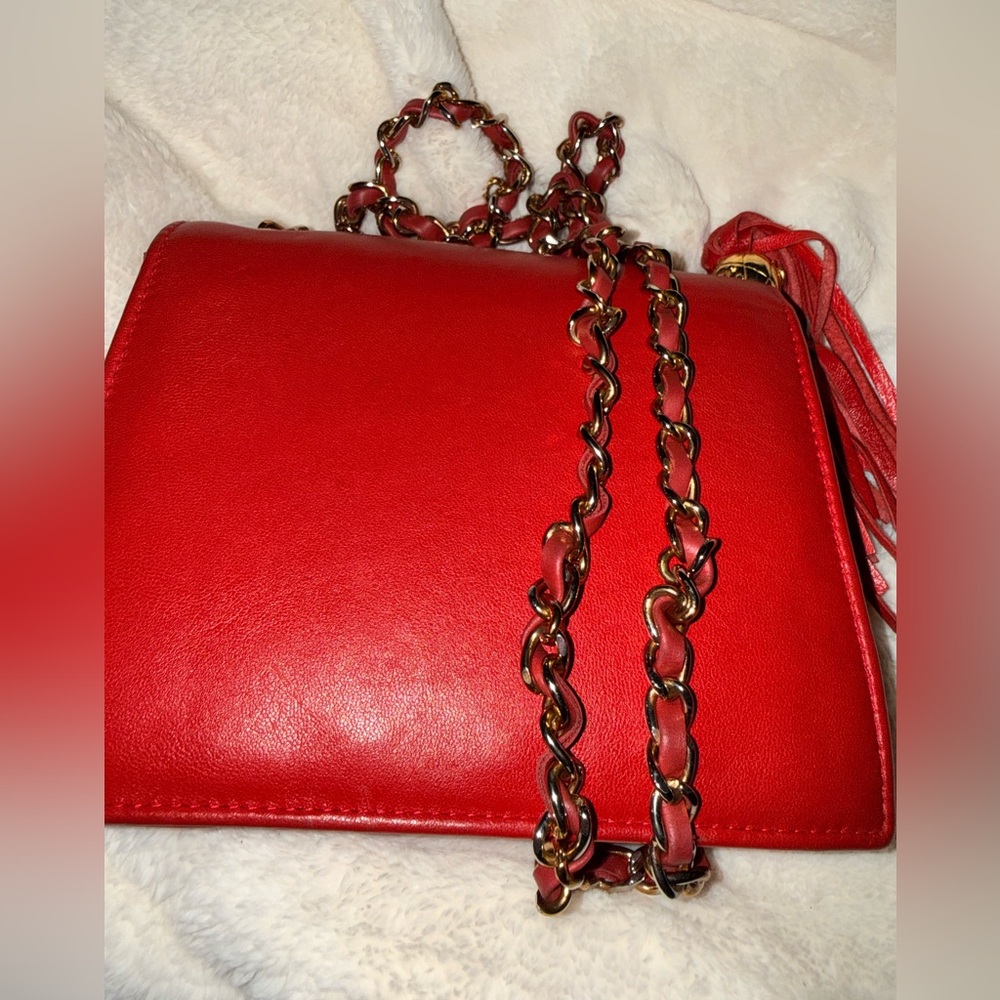 CHANEL Red Quilted Lambskin Crossbody with Gold Chain and Tassel - Picture 6 of 7